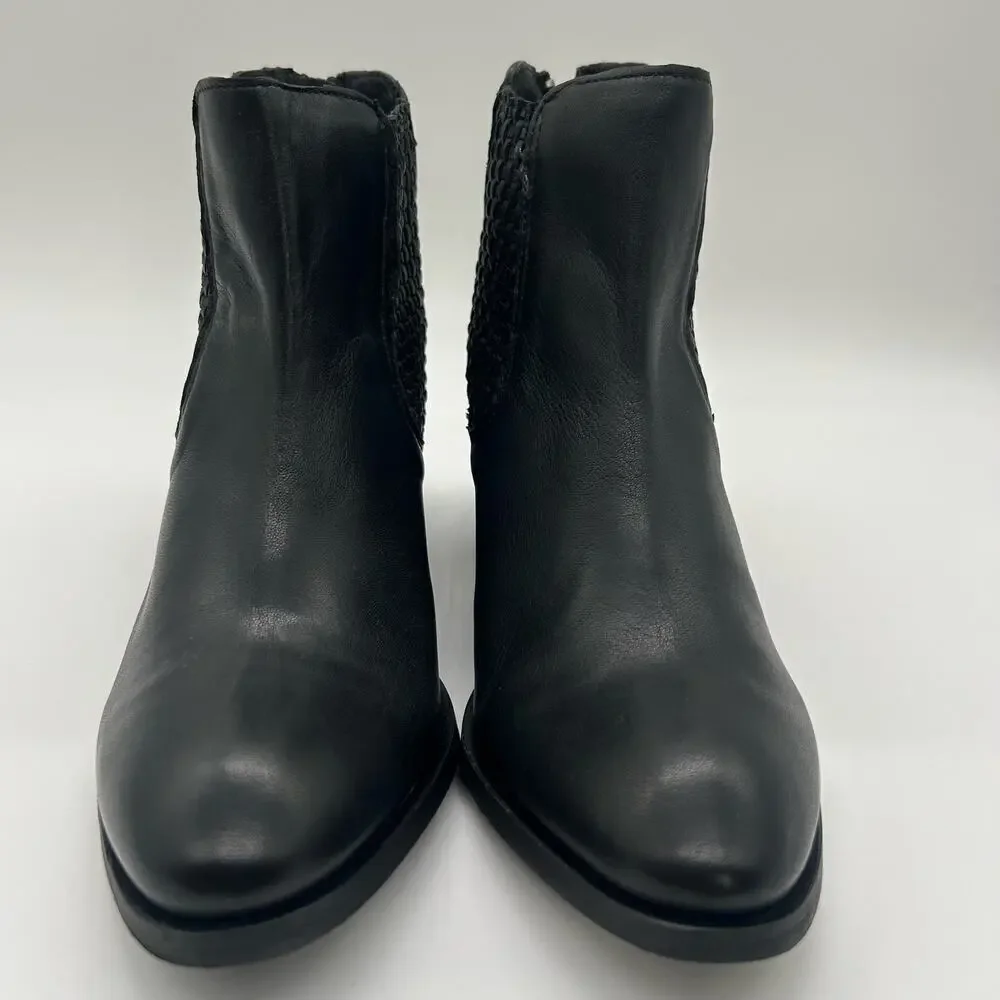 Journee‎ Collection Boots Womens 6 Black Premium Leather Emerson Boots NEW